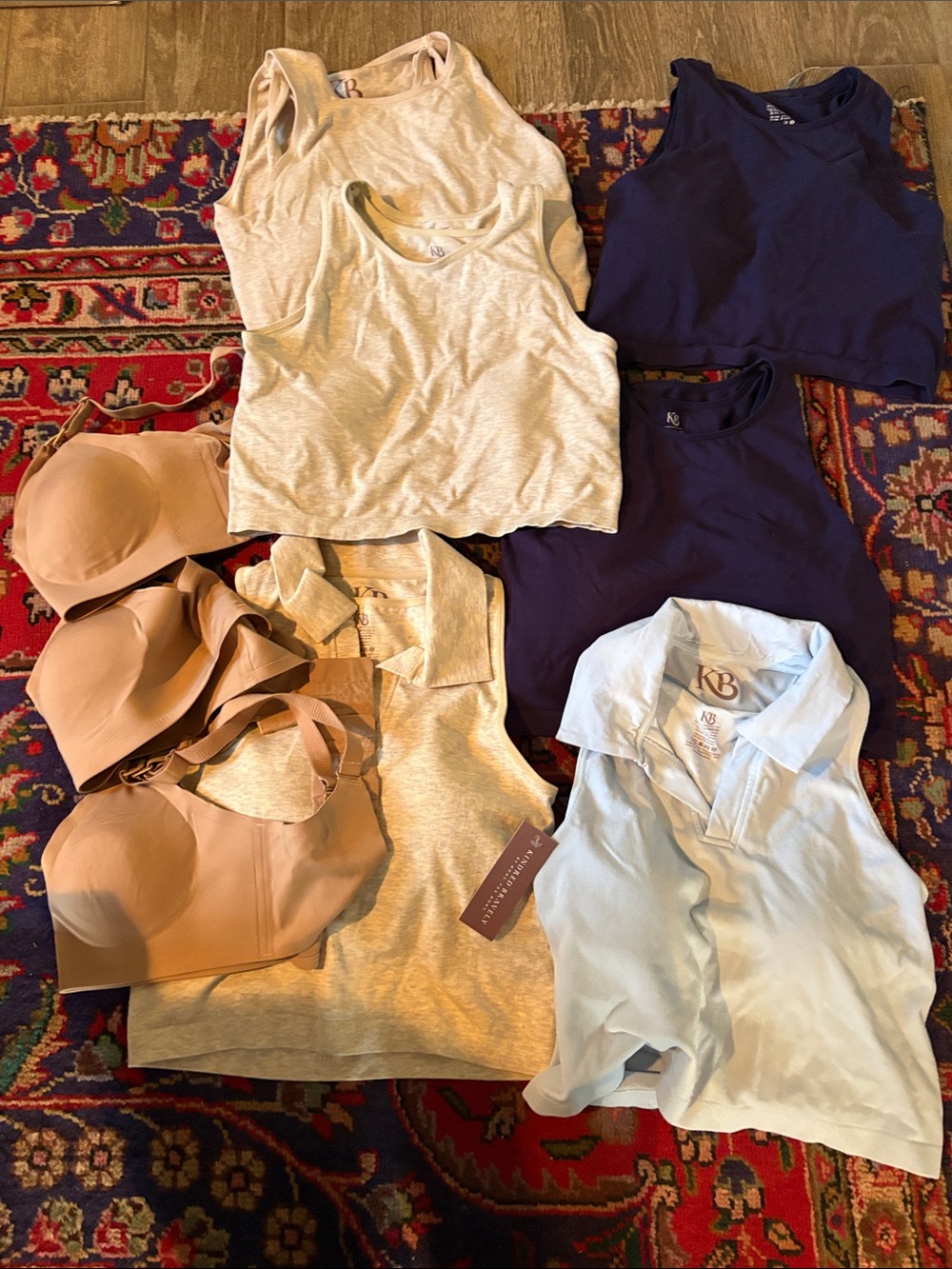 Bundle of 9 nursing bras and tops Kindred Bravely and Momcozy medium